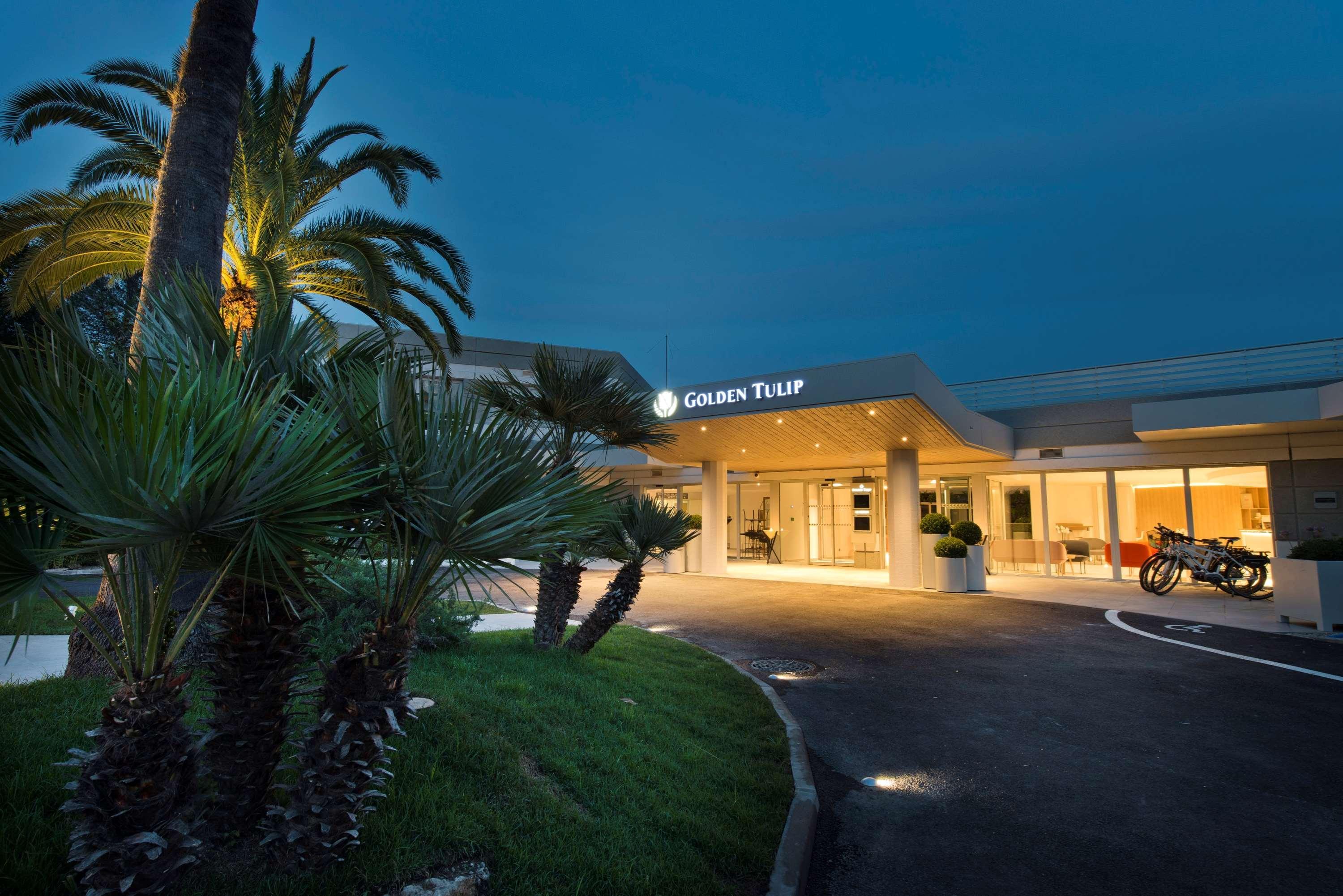 Golden Tulip Sophia Antipolis - Hotel & Spa Вальбон Экстерьер фото
