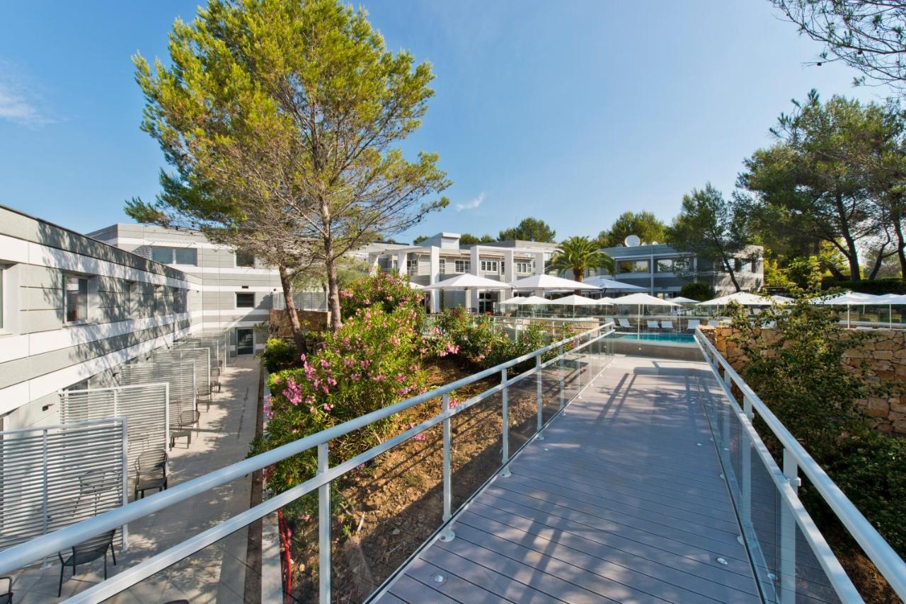 Golden Tulip Sophia Antipolis - Hotel & Spa Вальбон Экстерьер фото